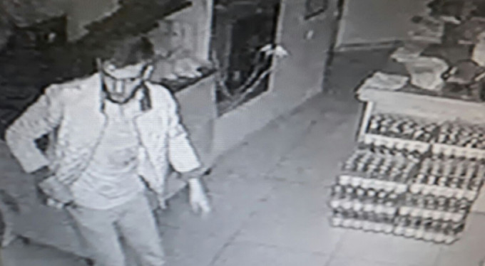 Corona Sebebi ile kapalı olan Cafeleri Soydu