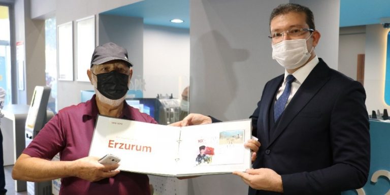 180. müşteriye pul ve zarf albümü hediye edildi