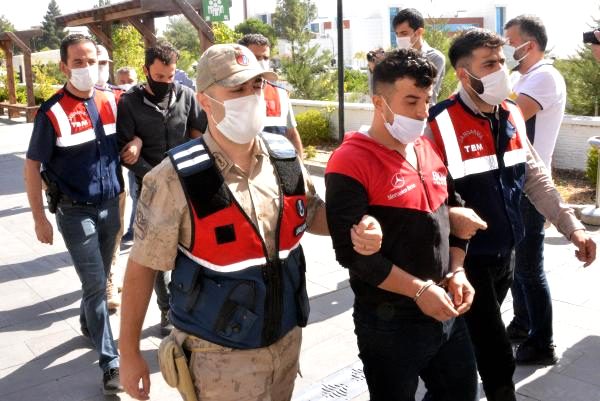 Dikkat çekmemek için inşaatta çalışan DEAŞ üyelerine operasyon