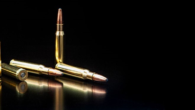Kahramanmaraş’ta mermiyi matkapla delmek isteyen döşemeci ve çırağı yaralandı