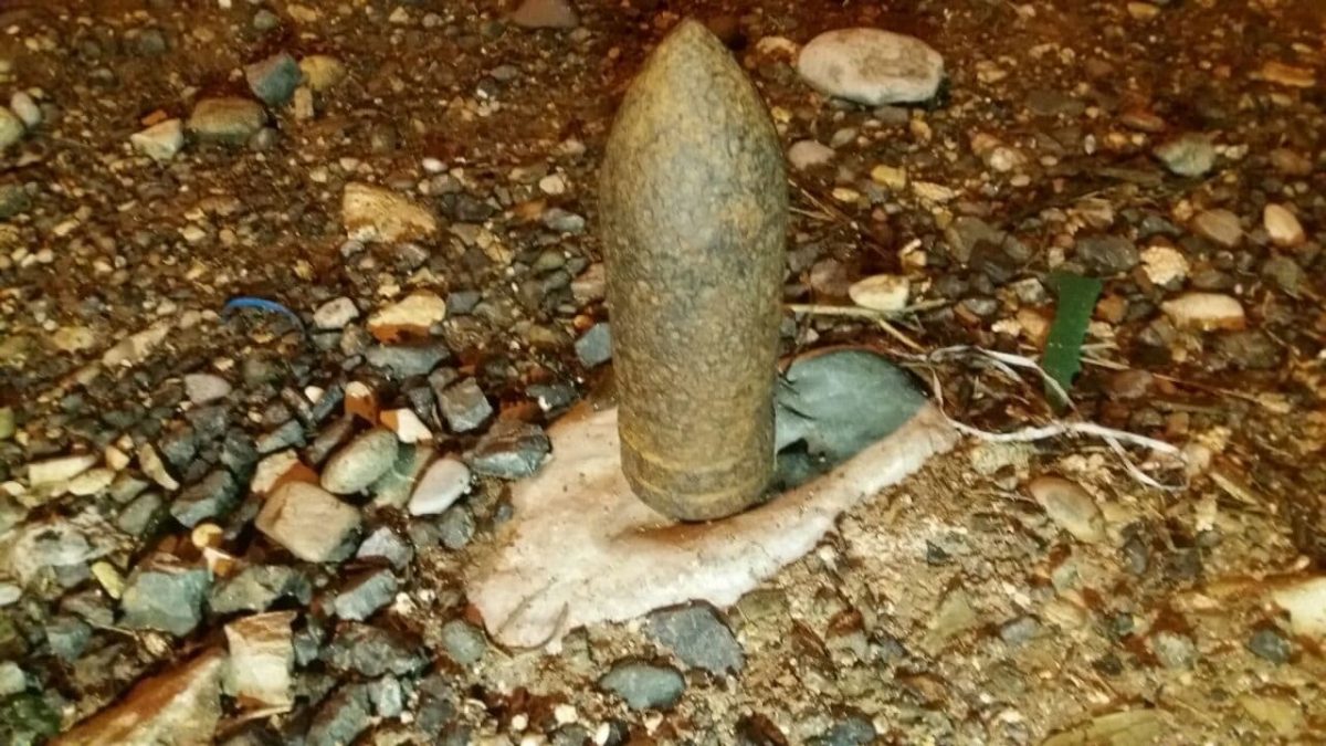 Kahramanmaraş’ta kar temizleme çalışmalarında top mermisi bulundu!