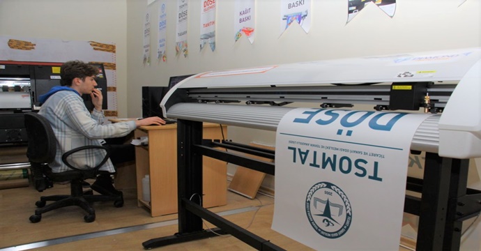 Kahramanmaraş’ta öğrenciler kendi sermayesini kurdu!