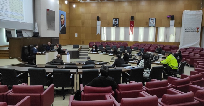 Halk otobüs ücretlerine zam!