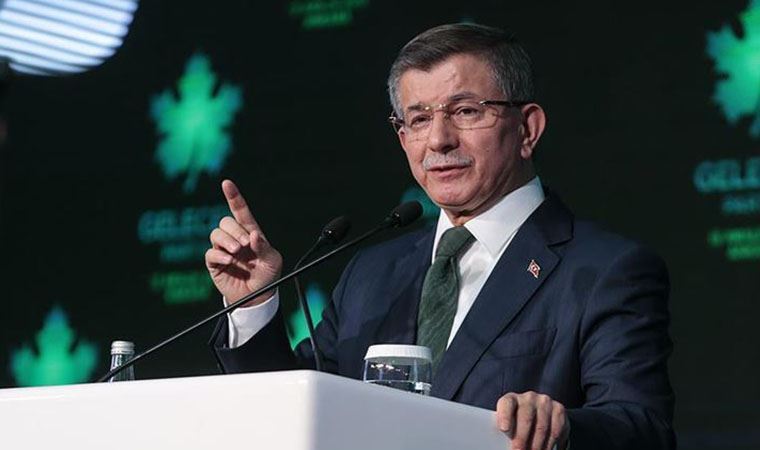 Akit gazetesinin Ahmet Davutoğlu hakkında tepki çeken sözleri