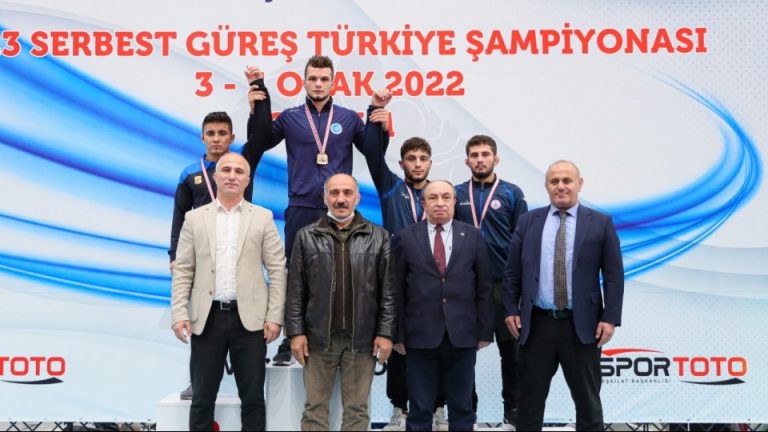 Kahramanmaraşlı Güreşçi Türkiye Şampiyonu Oldu