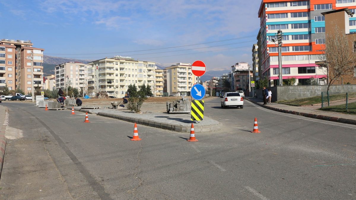 Kahramanmaraş’ın kazalara neden olan kavşağına düzenleme!