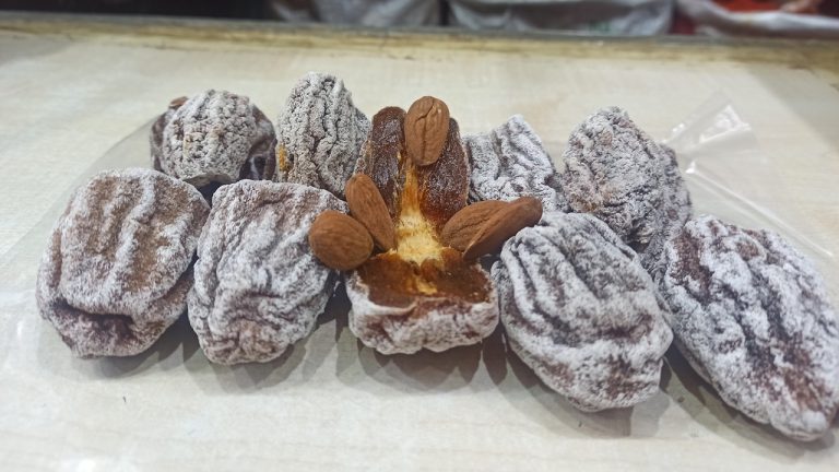 Maraş hurmasına talep artıyor!