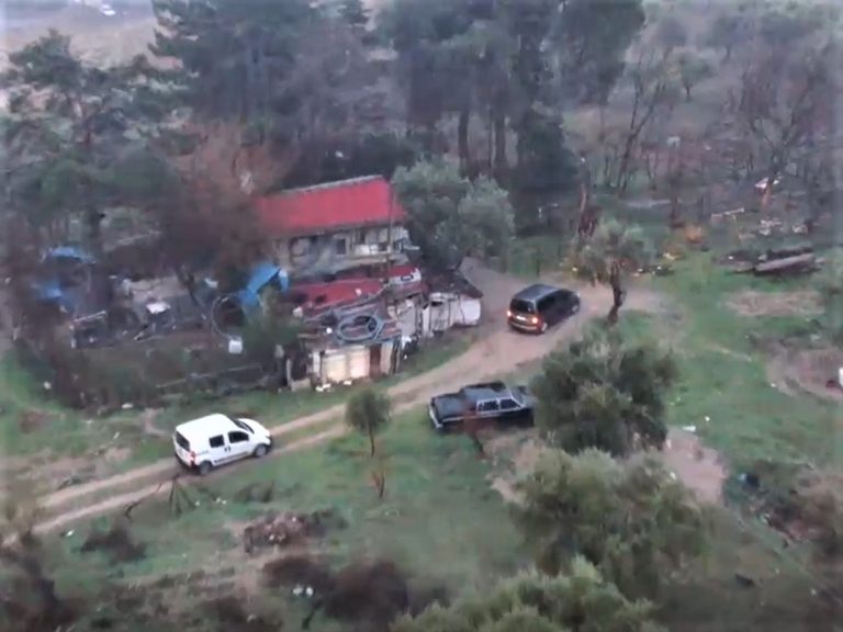 Silah ticareti yapanlar KOM ekiplerince yakalandı