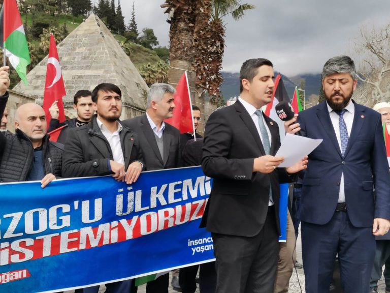 Ülkemizde istemiyoruz !