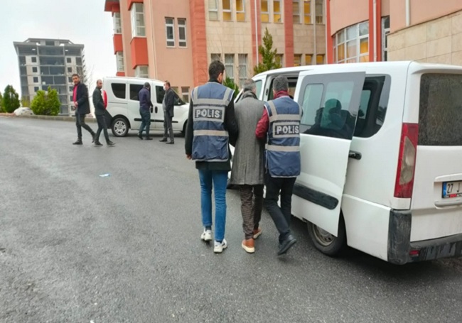 Aranan şahıs yakalandı !