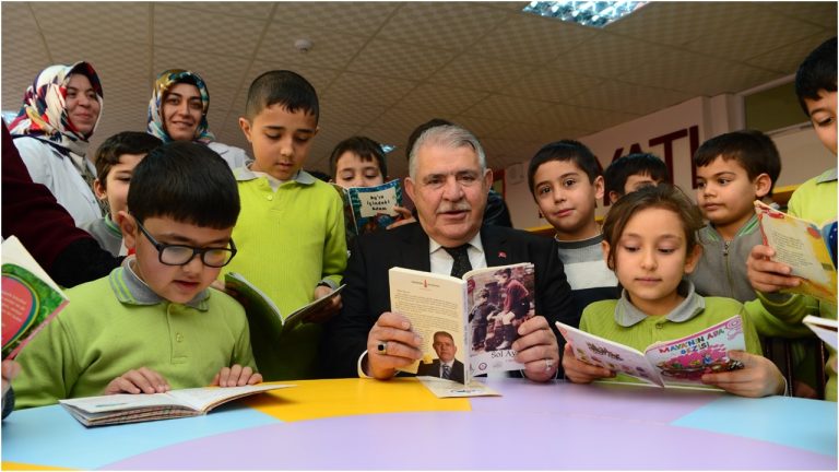 Başkan Mahçiçek’ten Kütüphaneler Haftası mesajı