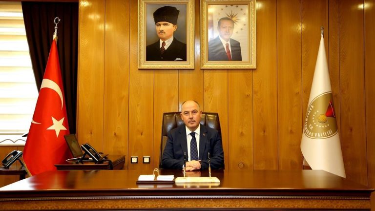 Vali Çoşkun’dan Tıp Bayram mesajı ￼