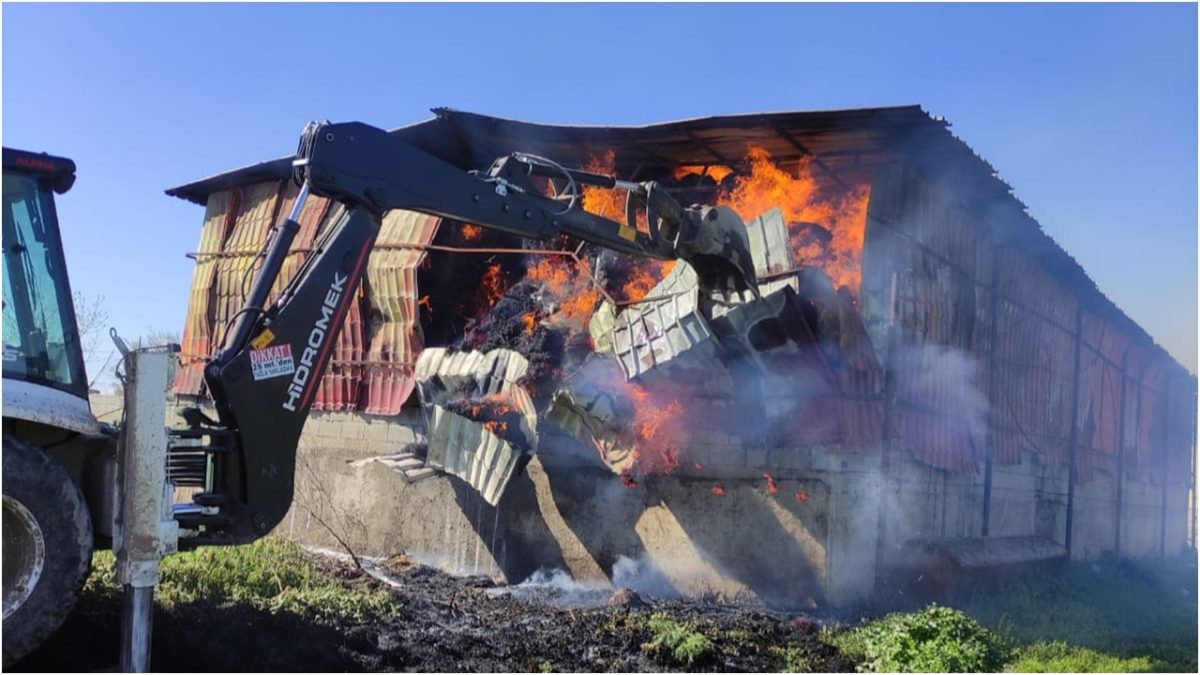 Kahramanmaraş’ta samanlıkta yangın!