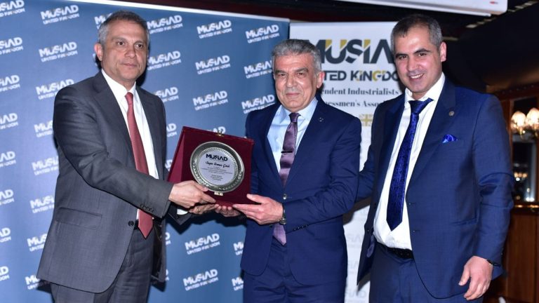 MÜSİAD Londra’da iftar programı düzenledi!