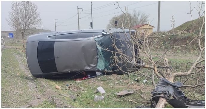Kahramanmaraş’ta trafik kazasında otomobil takla attı!