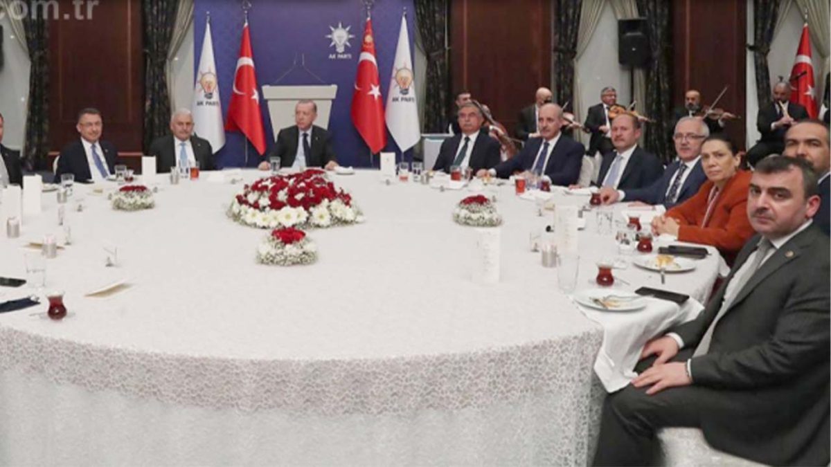 Erdoğan’ın masasına Kahramanmaraş adına Ahmet Özdemir oturdu!
