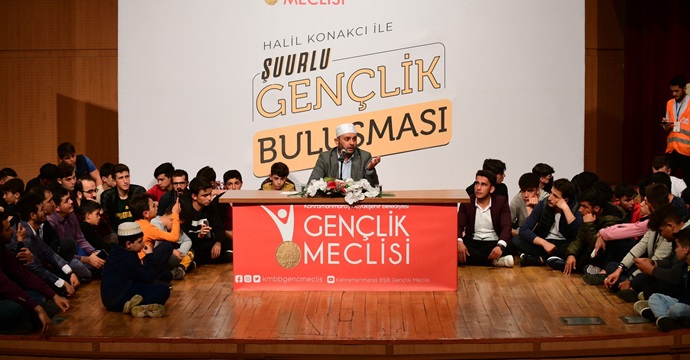 Konakcı’yla Gençlik Buluşması’na Yoğun İlgi