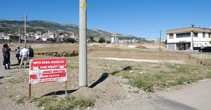 Dulkadiroğlu’ndan Yahya Kemal Camine destek