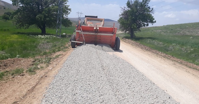 Elbistan’da Mahalle ve Grup Yolları Büyükşehir’le Yenileniyor