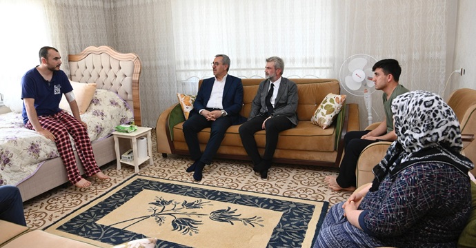 Başkan Güngör’den Çam Ailesine Geçmiş Olsun Ziyareti