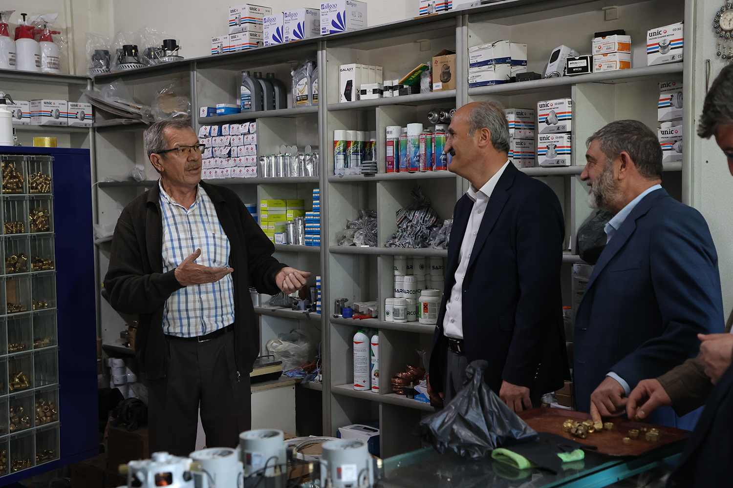 BAŞKAN OKAY’DAN ESNAF ZİYARETİ