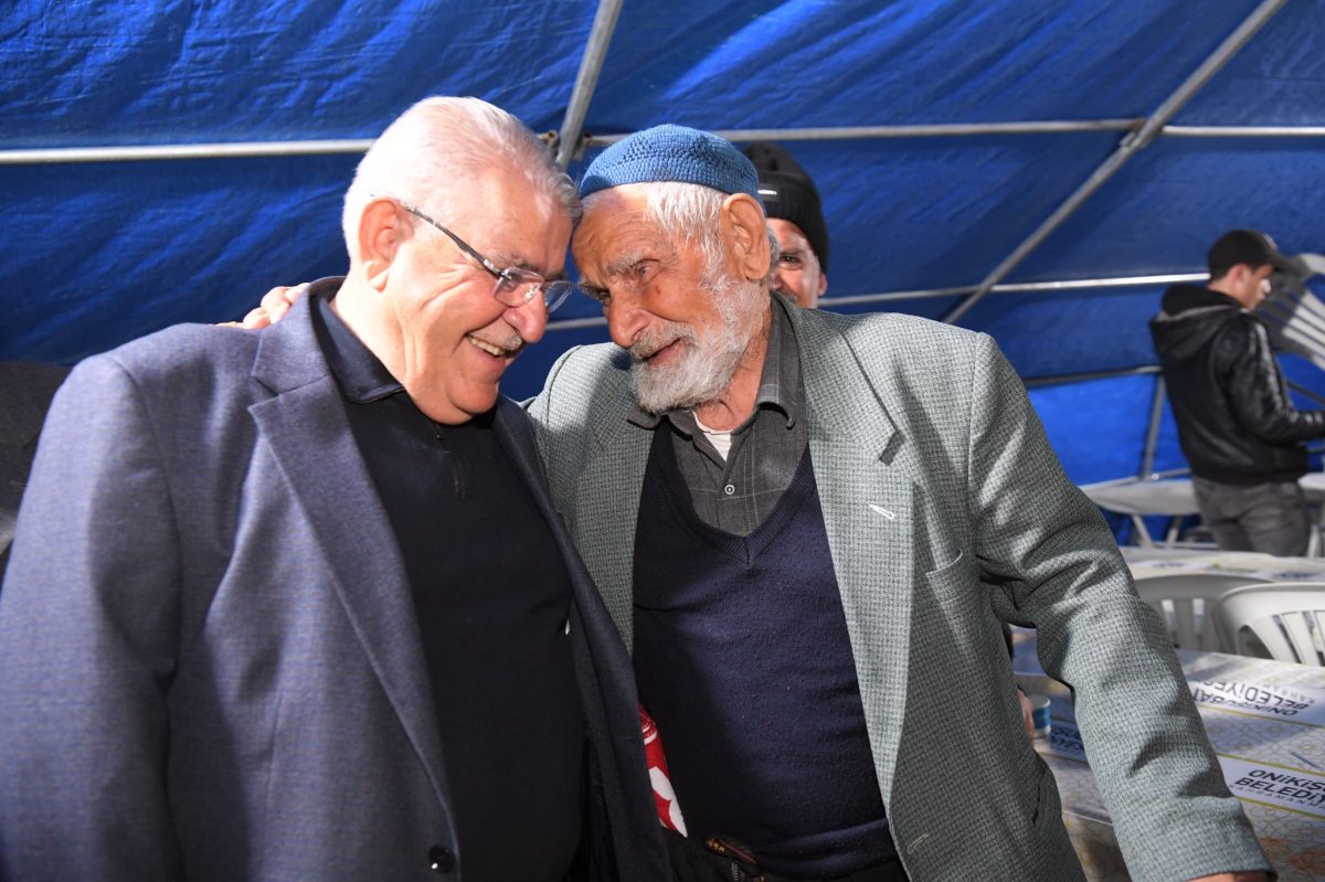 Onikişubat Belediyesi, gönül sofrasını Döngele Mahallesi’nde kurdu