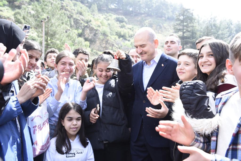 İlk Ders Zili Çaldı