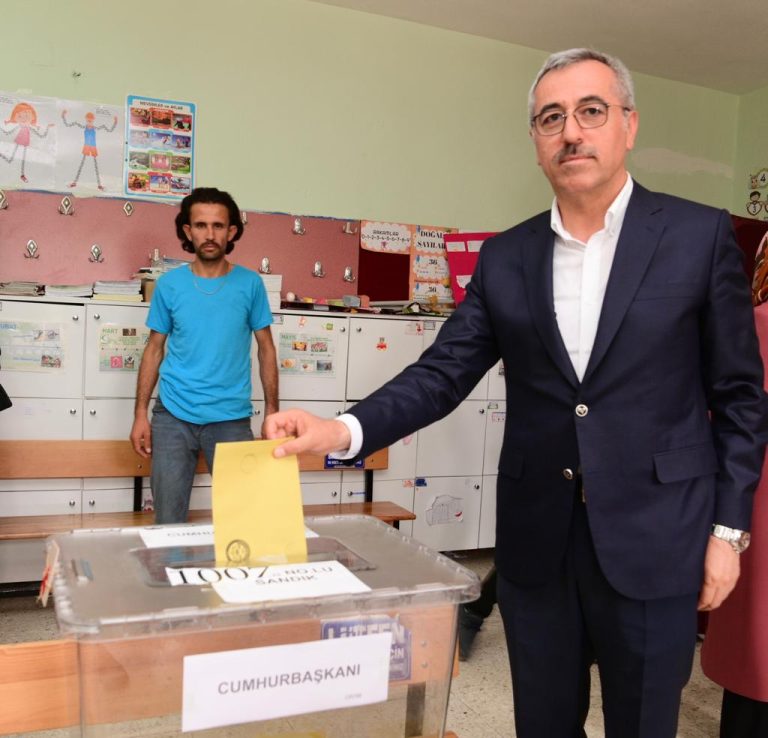 Başkan Güngör; “Seçimin Ülkemiz ve<br>Milletimiz İçin Hayırlı Olmasını Diliyorum”