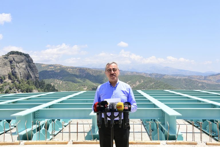 Başkan Hayrettin Güngör;<br>“Ali Kayası Cam Teras’ta Çalışmalarımızı<br>Sürdürüyoruz”