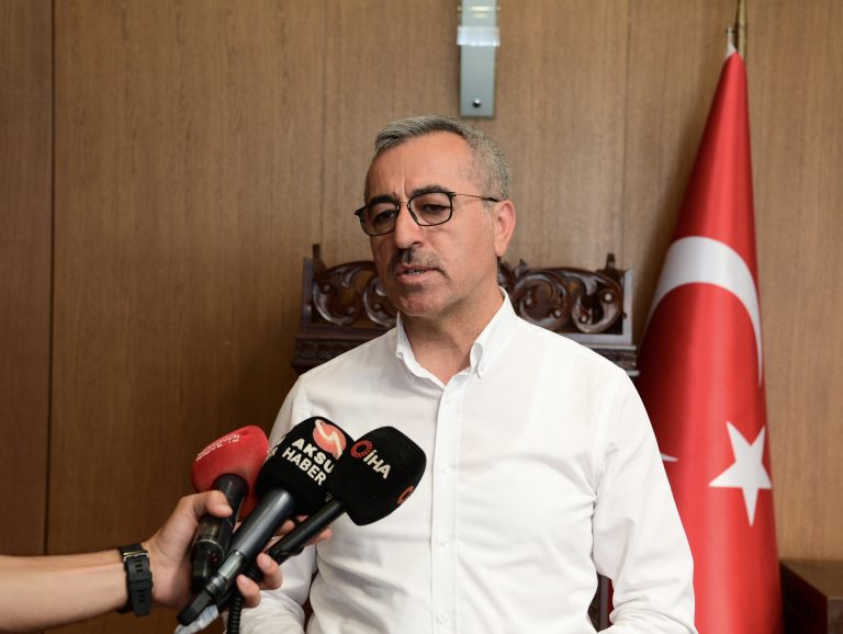 Başkan Güngör; “Toplu Taşıma Ücretlerini<br>Minimum Seviyede Tutmak İçin Esnafa<br>Desteğimiz Devam Edecek”