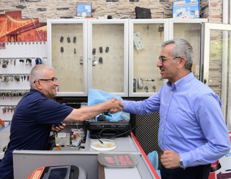 Başkan Güngör; “Binevler Cadde Yenileme<br>Projesinde Son Çalışmalar Yürütülüyor”