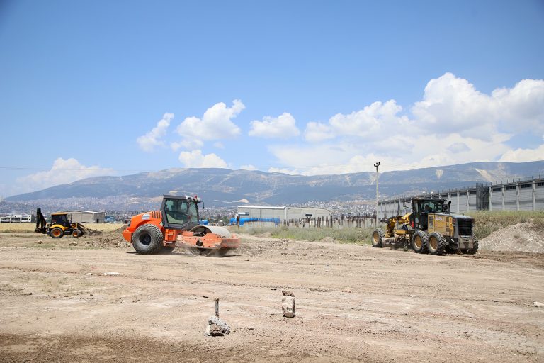 DULKADİROĞLU’NDA KURBAN SATIŞ NOKTASI İÇİN<br>ÇALIŞMALAR BAŞLADI