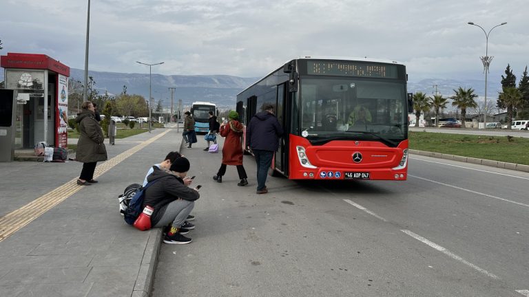 Şehir İçi Toplu Taşımada Ücretli Tarifeye<br>Geçiliyor!