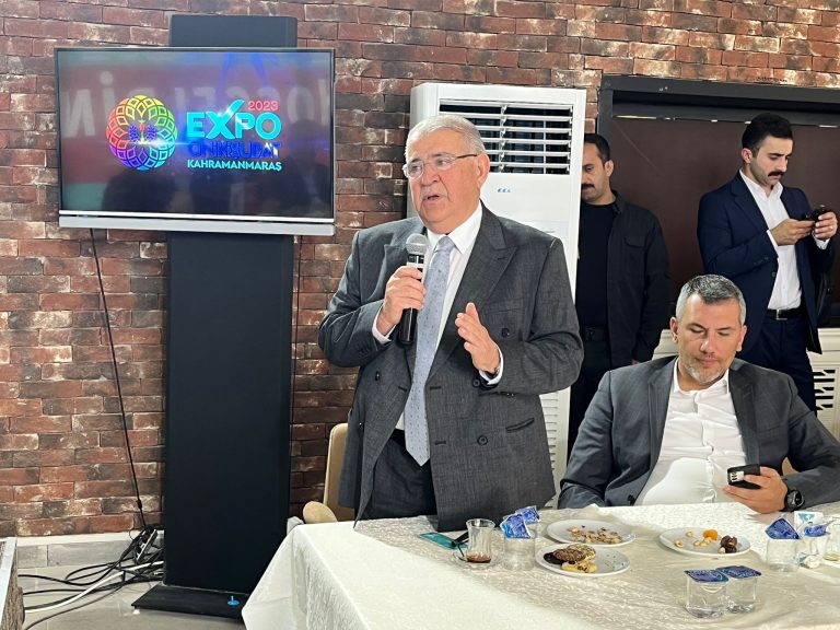 Başkan Mahçiçek’ten Sanayi ve Teknoloji Bakanı Kacır’a EXPO 2023 sunumu