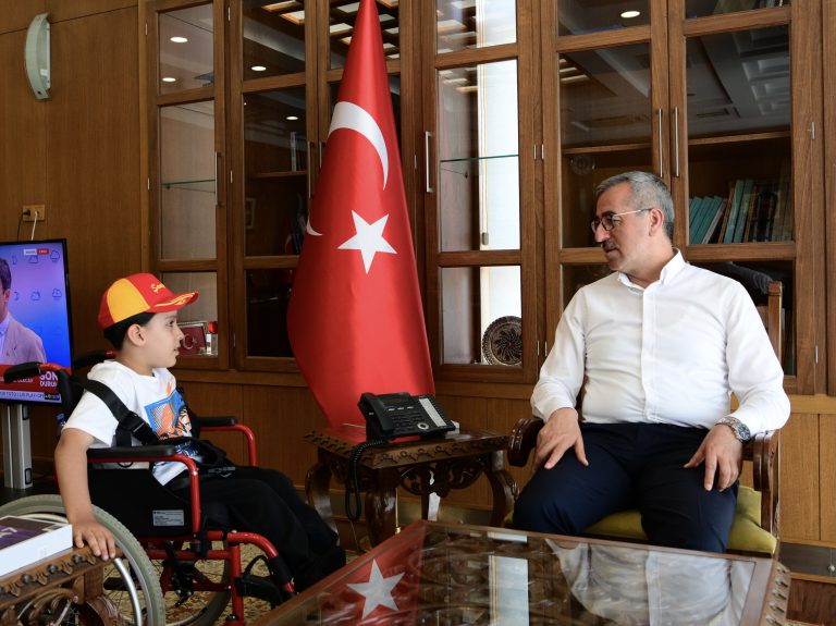 Başkan Güngör, 1. Sınıf Öğrencisi<br>Muhammet’le Buluştu