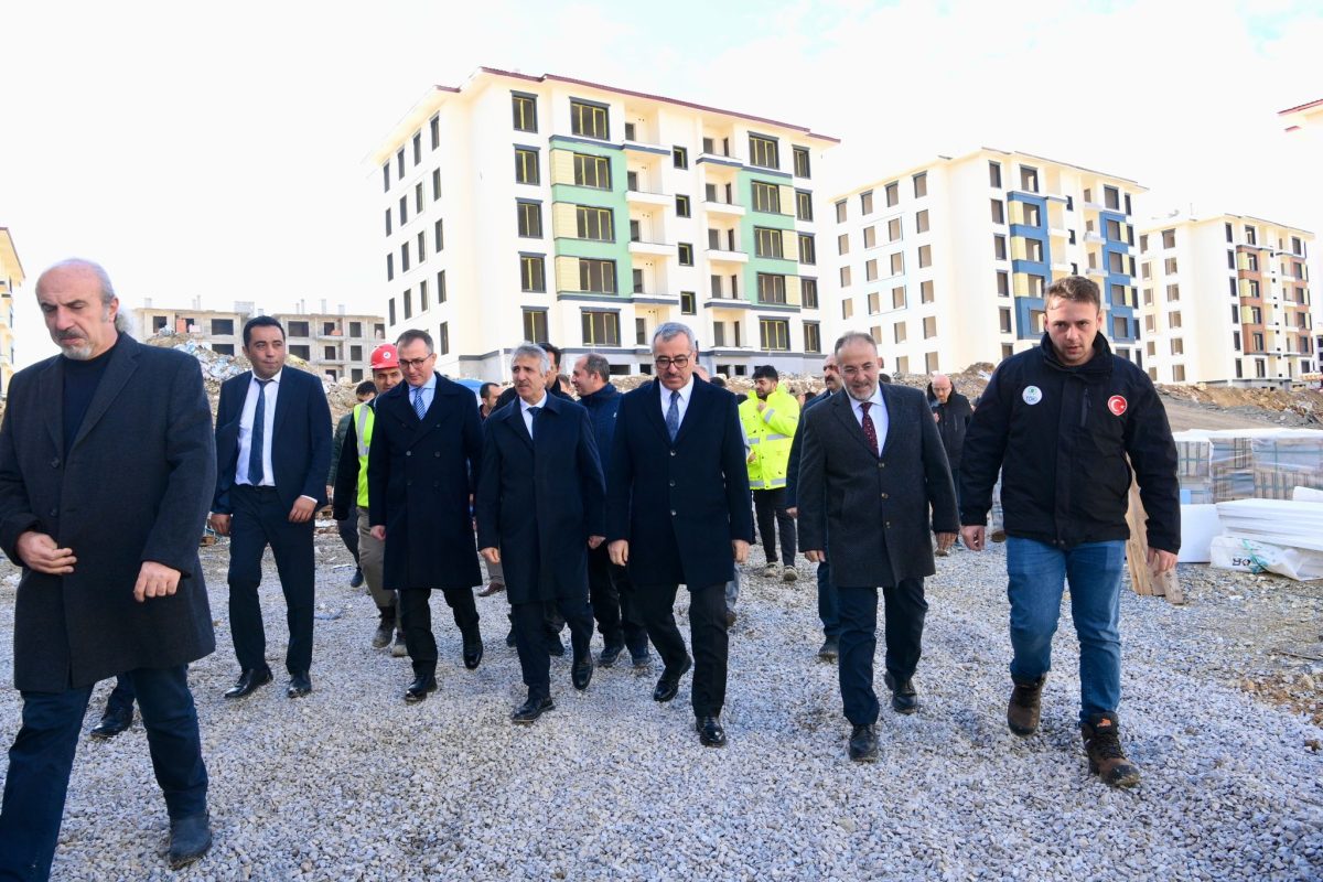 Başkan Güngör; “Afşin’de Kalıcı Konutların İnşasında Sona Gelindi”