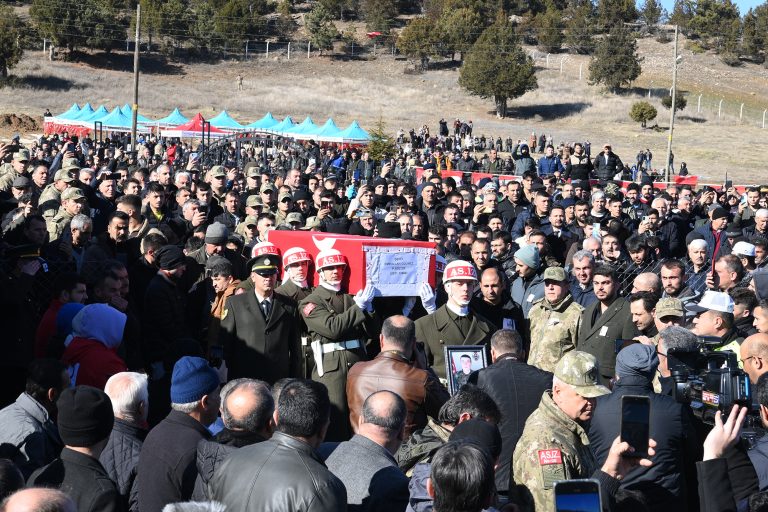 Şehit Gülmez’in Naaşı Toprağa Verildi