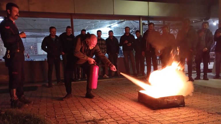 Büyükşehir İtfaiyesi, Eğitim ve Tatbikatlarla Binlerce Kişiye Ulaştı