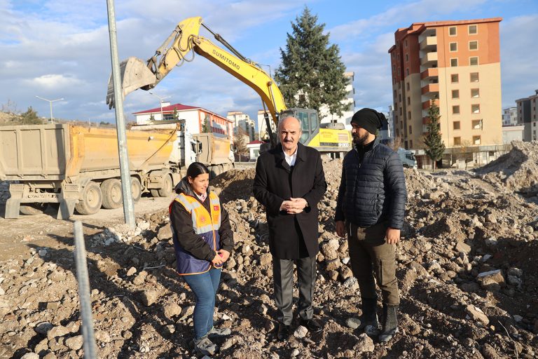 Doğukent’te İlk Kazma Vuruldu