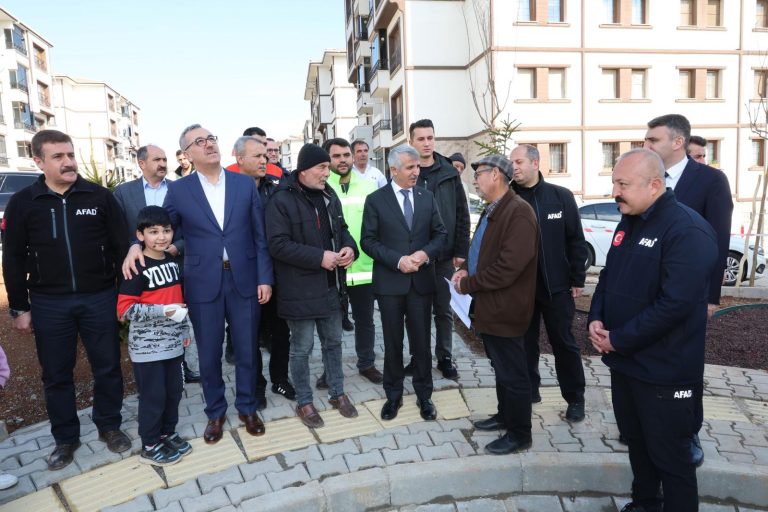 Başkan Güngör; “Kalıcı Konutların Teslimi Peyderpey Devam Edecek”