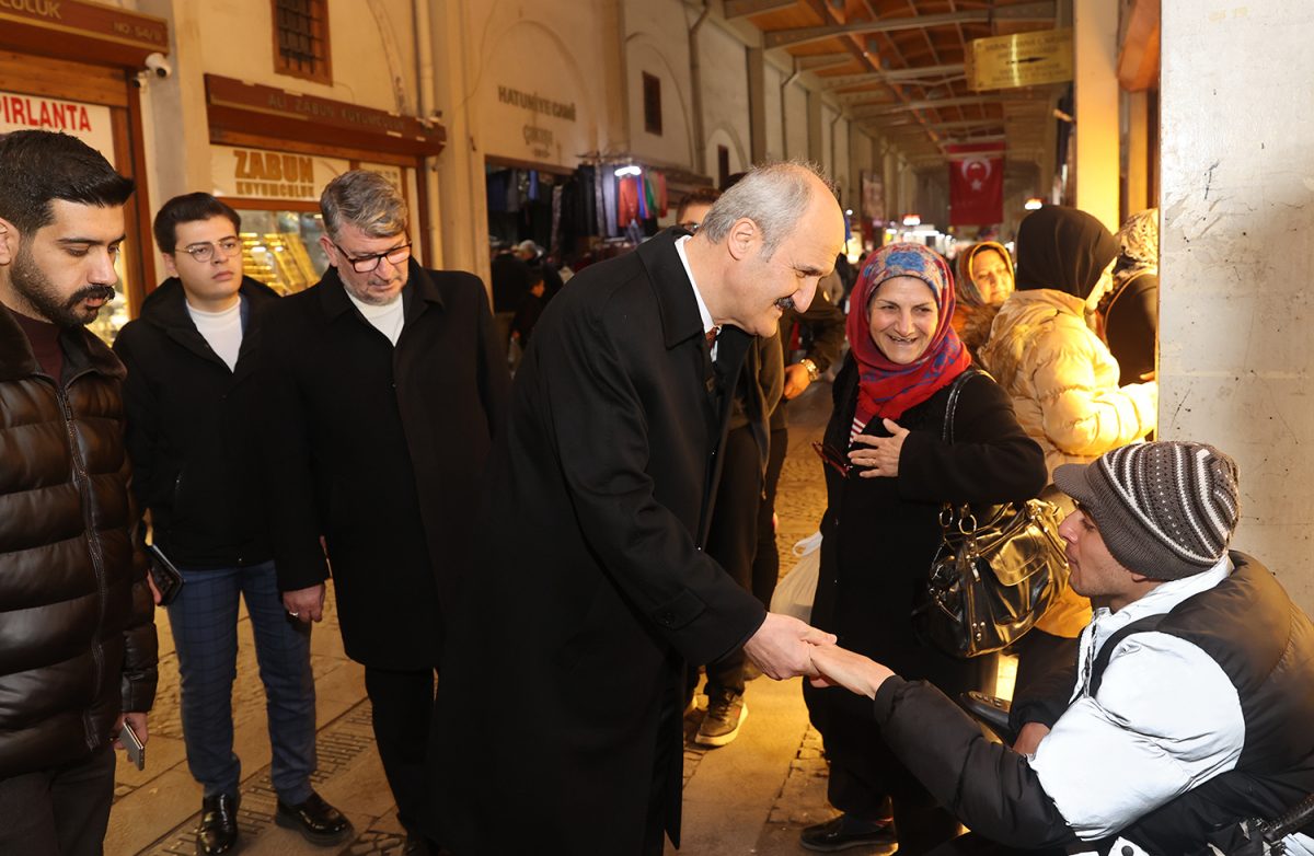 Başkan Okay, Tarihi Kapalı Çarşı Esnafını Ziyaret Etti