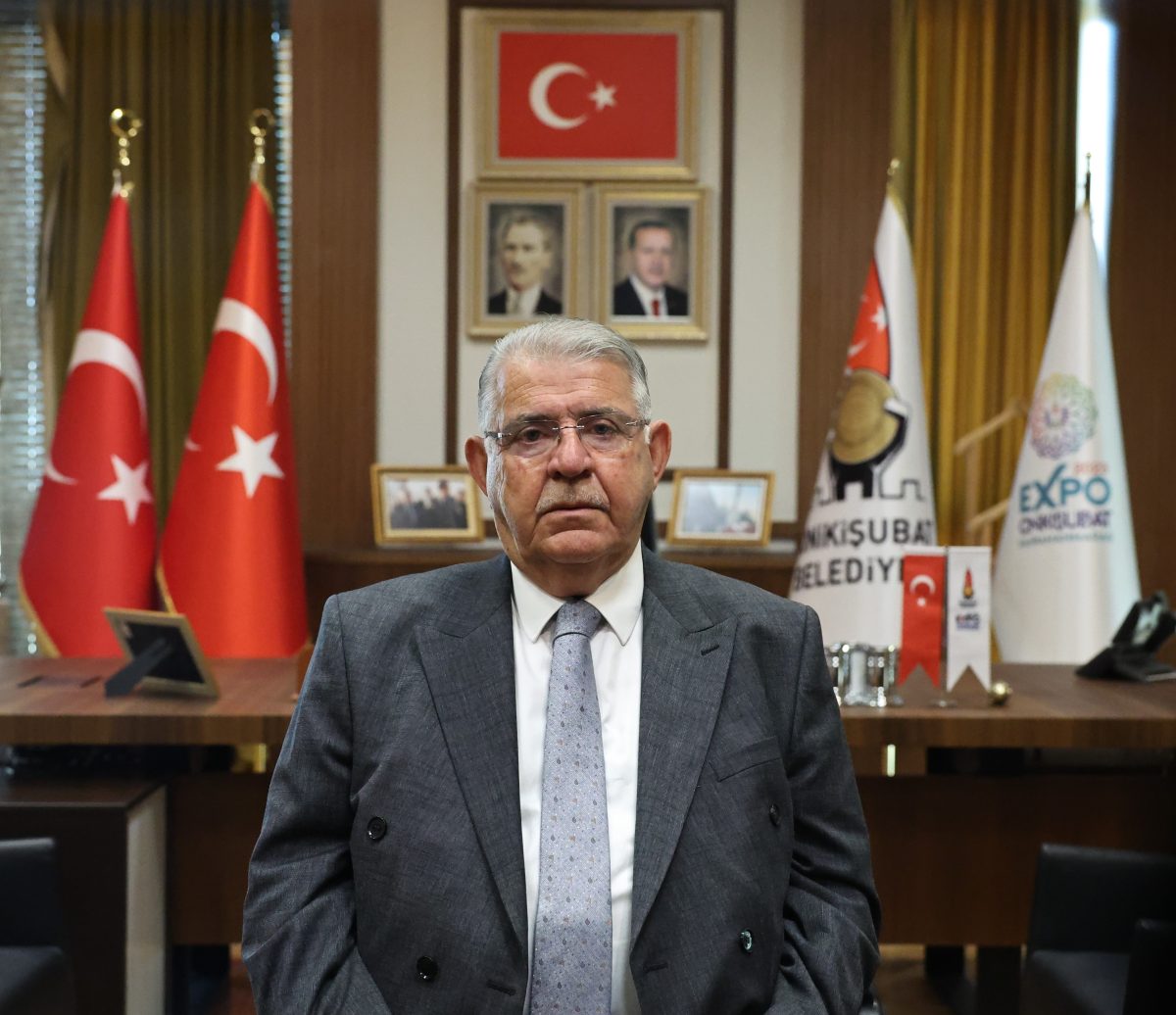 Başkan Mahçiçek; Mehmet Akif’in İstiklal Marşı ile ortaya koyduğu değerlere sahip çıkacağız