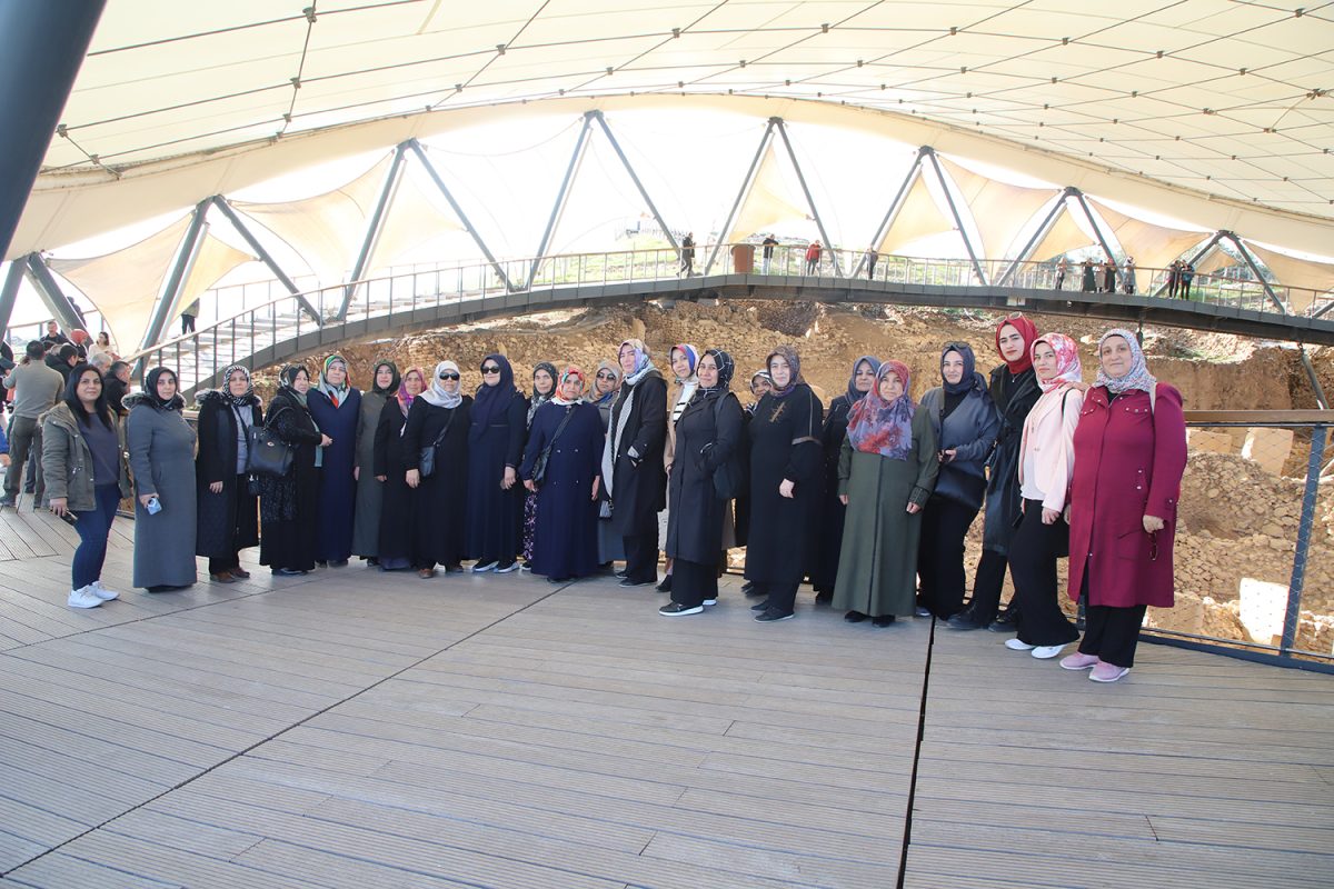 Dulkadiroğlu’ndan Kadınlara Anlamlı Gezi!