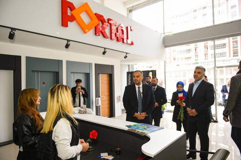 Toptaş: “Daha Yaşanabilir Onikişubat’ı Hep Birlikte İnşa Edeceğiz”