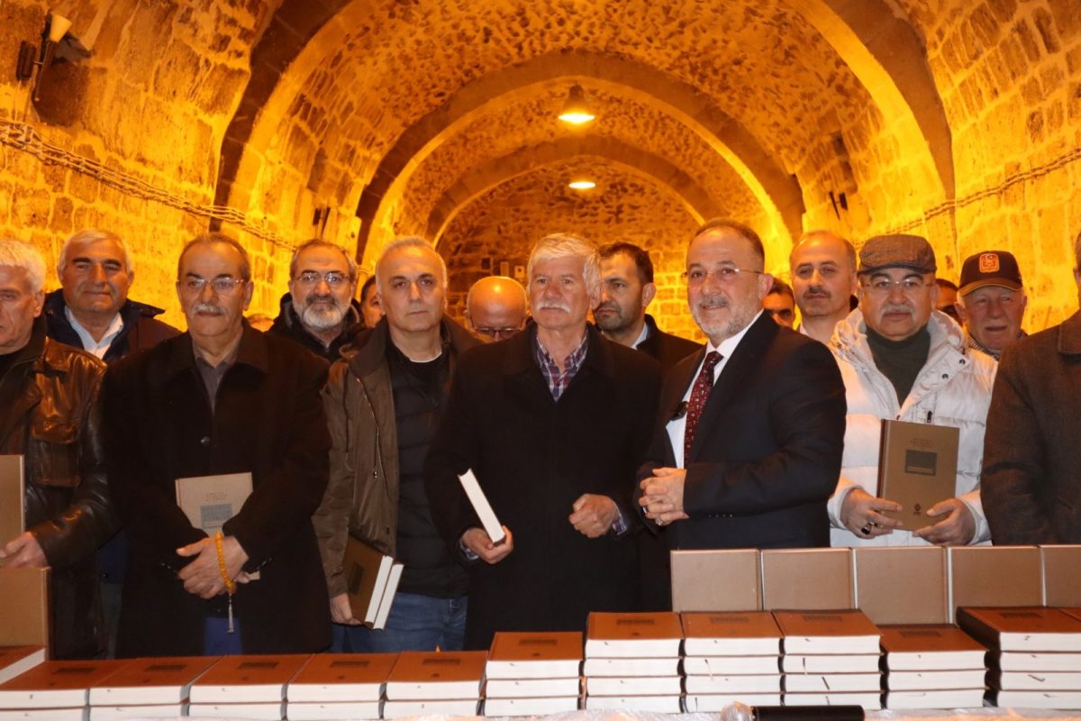 “Afşinli Şairler ve Ozanlar Antolojisi” Eshab-ı Kehf’te Tanıtıldı