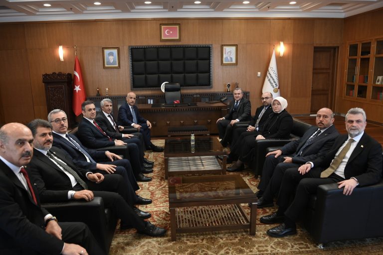 Başkan Güngör, Gençlik ve Spor Bakanı Bak’ı Ağırladı