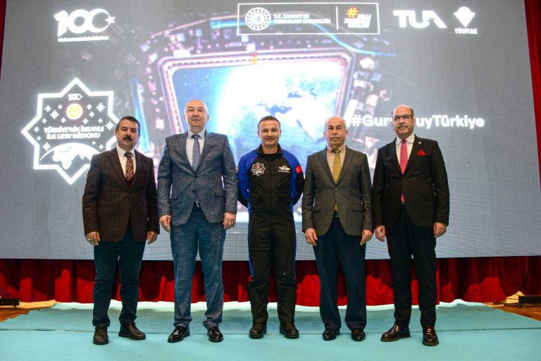 Sanayi ve Teknoloji Bakanı Mehmet Fatih Kacır ve İlk Astronotumuz Alper Gezeravcı KSÜ’de Gençlerle Buluştu