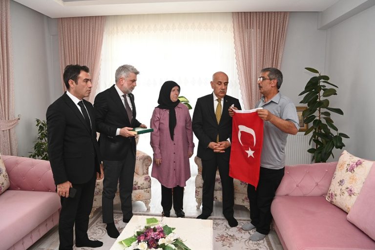 Görgel ve Kirişci’den Şehitler Haftası’nda Anlamlı Ziyaret