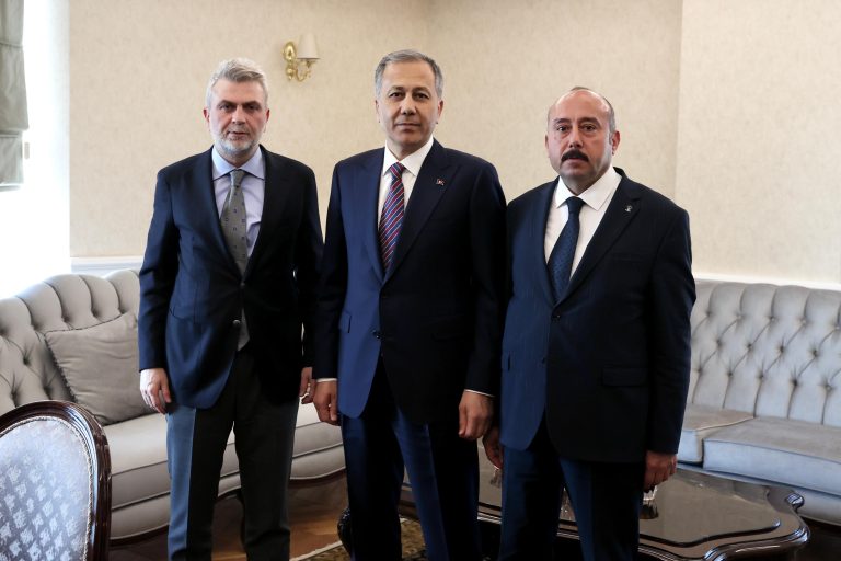 Başkan Görgel, Bakan Yerlikaya ile Bir Araya Geldi