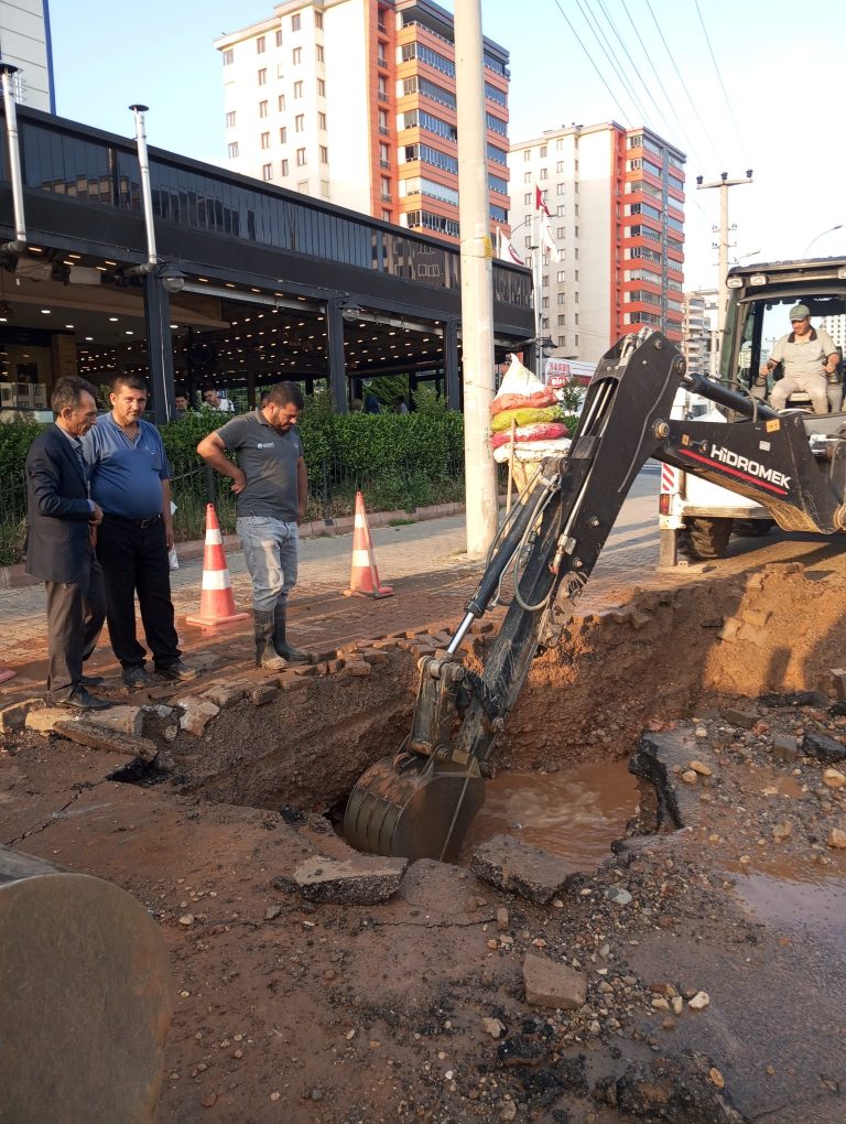 Karasu Bulvarı’ndaki İçmesuyu Arızasına KASKİ’den Müdahale